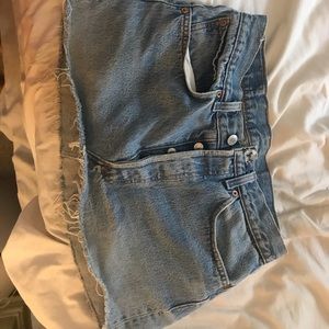 Levi’s Jean mini skirt